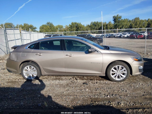 1G1ZD5ST3SF141430 Chevrolet Malibu Fwd 1lt