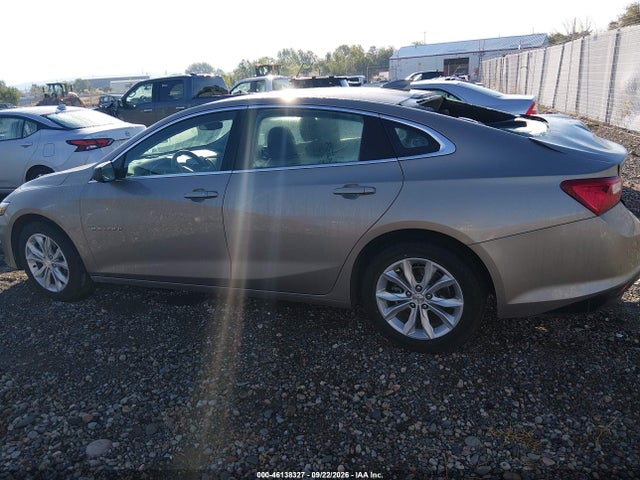 1G1ZD5ST3SF141430 Chevrolet Malibu Fwd 1lt