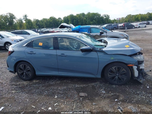 46138336 :رقم المزاد ، SHHFK7H57HU424042 vin ، 2017 Honda Civic Ex مزاد بيع