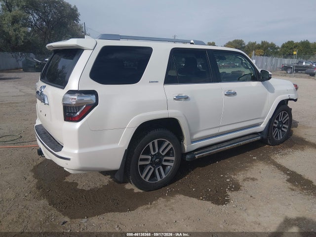 Toyota 4runner Limited 2020 JTEBU5JR7L5773641 Image 4
