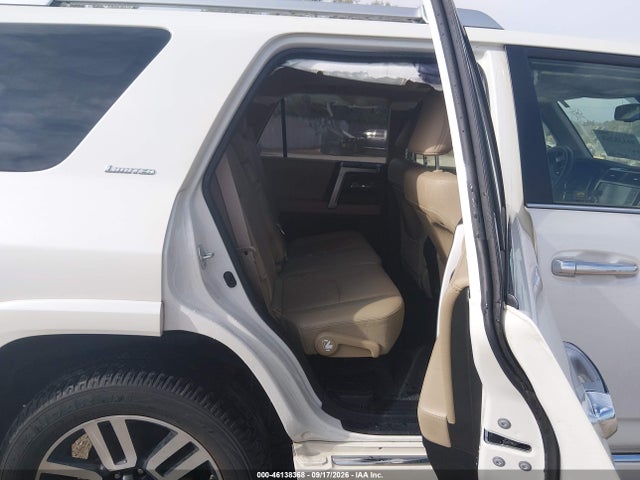 Toyota 4runner Limited 2020 JTEBU5JR7L5773641 Image 8