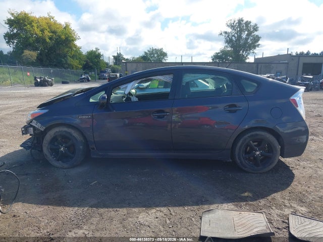 Продажа на аукционе авто 2015 Toyota Prius Two, vin: JTDKN3DU7F1875314, номер лота: 46138373