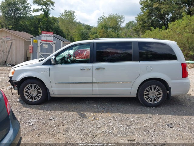 Продажа на аукционе авто 2014 Chrysler Town & Country Touring-l 30th Anniversary, vin: 2C4RC1CG3ER224891, номер лота: 46138420