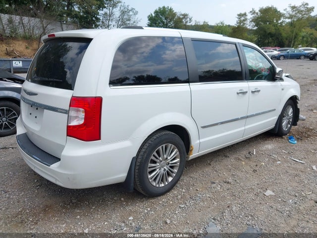 Продажа на аукционе авто 2014 Chrysler Town & Country Touring-l 30th Anniversary, vin: 2C4RC1CG3ER224891, номер лота: 46138420