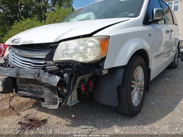 Продажа на аукционе авто 2014 Chrysler Town & Country Touring-l 30th Anniversary, vin: 2C4RC1CG3ER224891, номер лота: 46138420