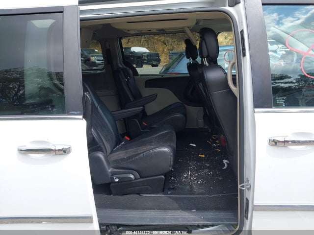 Продажа на аукционе авто 2014 Chrysler Town & Country Touring-l 30th Anniversary, vin: 2C4RC1CG3ER224891, номер лота: 46138420
