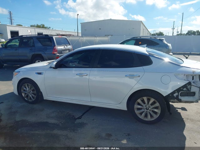 Auction sale of the 2018 Kia Optima Lx, vin: 5XXGT4L32JG257096, lot number: 46138541