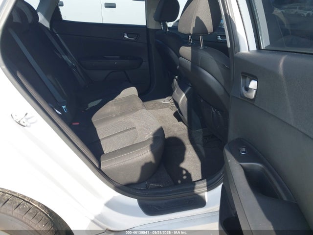 Auction sale of the 2018 Kia Optima Lx, vin: 5XXGT4L32JG257096, lot number: 46138541