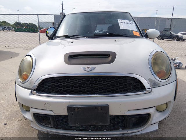 Продажа на аукционе авто 2011 Mini Cooper S, vin: WMWSV3C54BTY10782, номер лота: 46138603