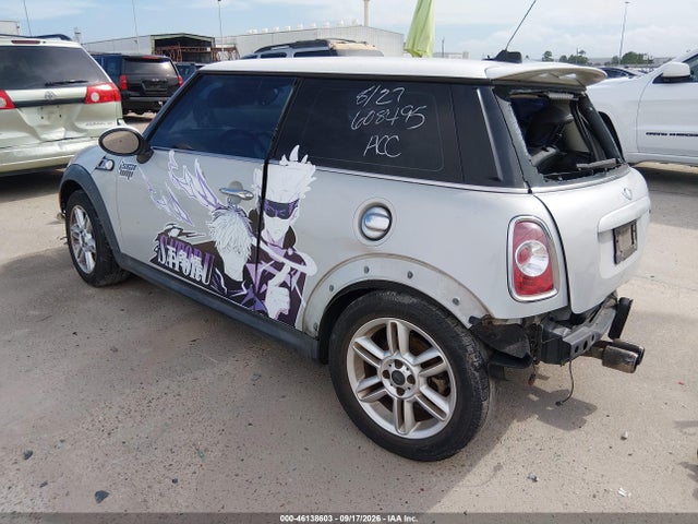 Продажа на аукционе авто 2011 Mini Cooper S, vin: WMWSV3C54BTY10782, номер лота: 46138603