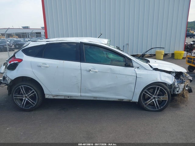 2017 Ford Focus St მანქანა იყიდება აუქციონზე, vin: 1FADP3L99HL292661, აუქციონის ნომერი: 46138616
