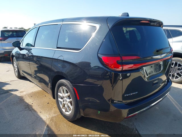 Chrysler Pacifica Touring L 2024 2C4RC1BG7RR101876 Image 3