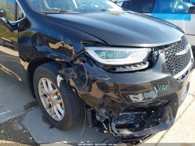 Chrysler Pacifica Touring L 2024 2C4RC1BG7RR101876 Image 6