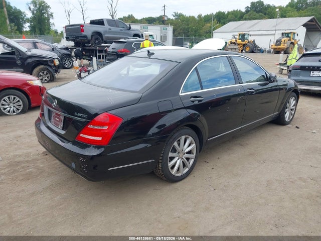 2013 Mercedes-benz S 350 Bluetec 4matic მანქანა იყიდება აუქციონზე, vin: WDDNG8DB4DA529873, აუქციონის ნომერი: 46138681