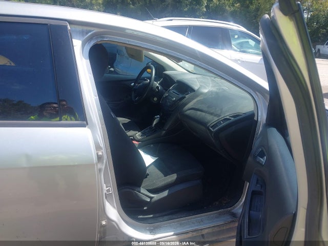 Продаж на аукціоні авто 2015 Ford Focus Se, vin: 1FADP3K29FL261301, номер лоту: 46138688