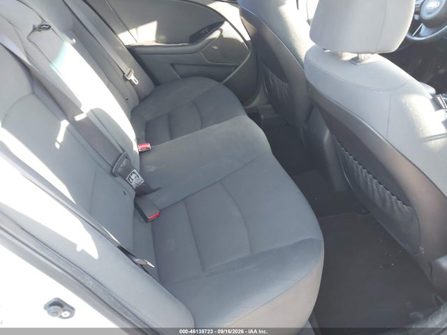 KIA Optima Lx 2015 KNAGM4A72F5663973 Image 8