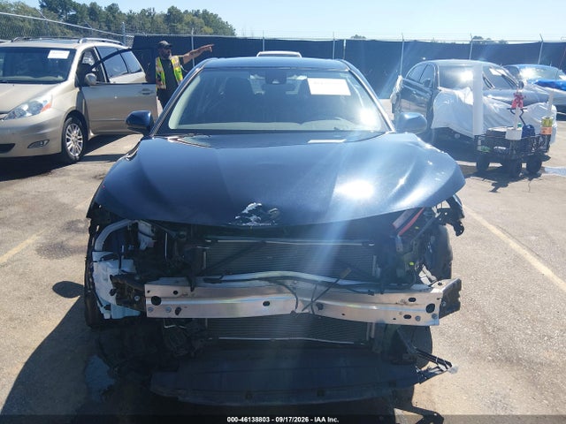 46138803 :رقم المزاد ، 4T1G11AK7LU390038 vin ، 2020 Toyota Camry Se مزاد بيع