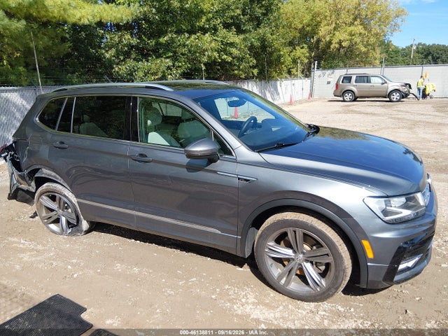 46138811 :رقم المزاد ، 3VV2B7AX0JM142002 vin ، 2018 Volkswagen Tiguan 2.0t Se/2.0t Sel مزاد بيع