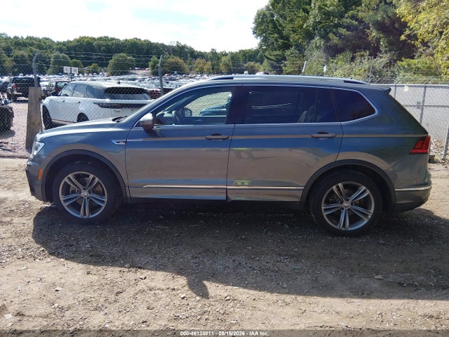 46138811 :رقم المزاد ، 3VV2B7AX0JM142002 vin ، 2018 Volkswagen Tiguan 2.0t Se/2.0t Sel مزاد بيع