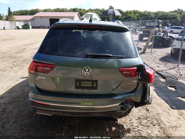 46138811 :رقم المزاد ، 3VV2B7AX0JM142002 vin ، 2018 Volkswagen Tiguan 2.0t Se/2.0t Sel مزاد بيع