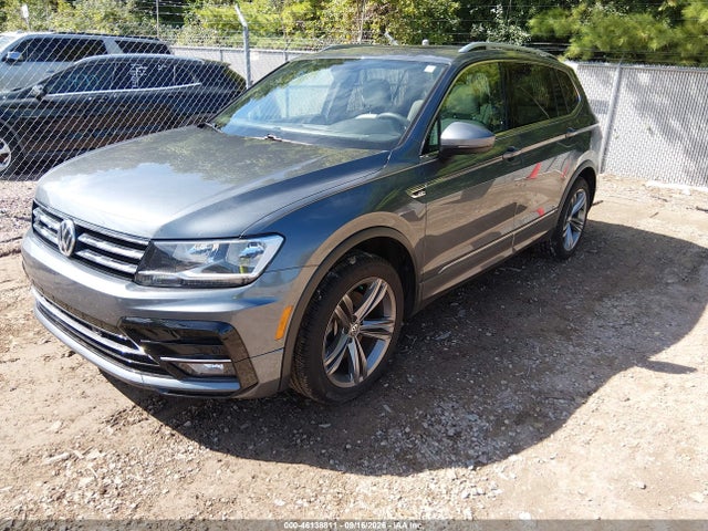 46138811 :رقم المزاد ، 3VV2B7AX0JM142002 vin ، 2018 Volkswagen Tiguan 2.0t Se/2.0t Sel مزاد بيع