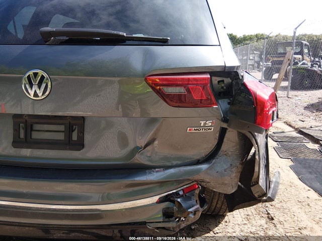 46138811 :رقم المزاد ، 3VV2B7AX0JM142002 vin ، 2018 Volkswagen Tiguan 2.0t Se/2.0t Sel مزاد بيع