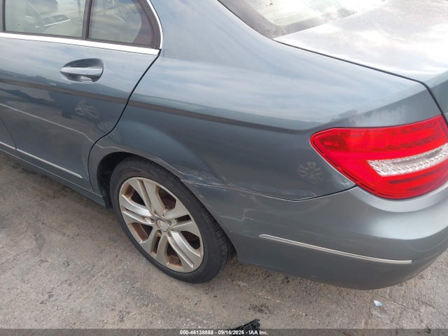 Продажа на аукционе авто 2012 Mercedes-benz C 300 Luxury 4matic, vin: WDDGF8BBXCF916718, номер лота: 46138888