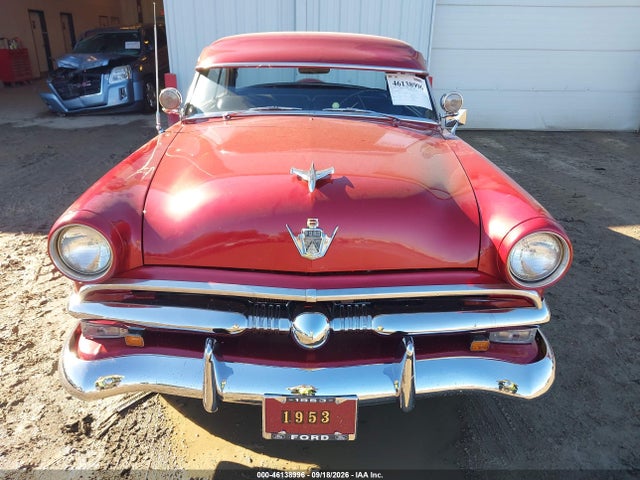 1953 Ford Crestline Victoria მანქანა იყიდება აუქციონზე, vin: B3FV208875, აუქციონის ნომერი: 46138996