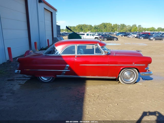 1953 Ford Crestline Victoria მანქანა იყიდება აუქციონზე, vin: B3FV208875, აუქციონის ნომერი: 46138996