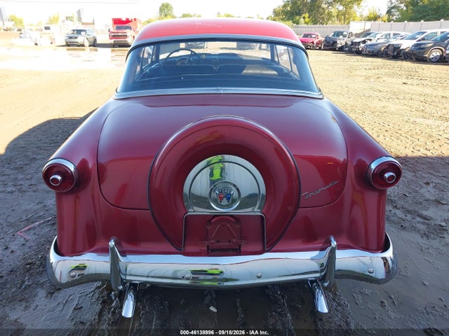 1953 Ford Crestline Victoria მანქანა იყიდება აუქციონზე, vin: B3FV208875, აუქციონის ნომერი: 46138996