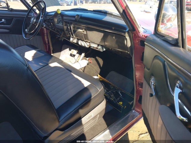 1953 Ford Crestline Victoria მანქანა იყიდება აუქციონზე, vin: B3FV208875, აუქციონის ნომერი: 46138996