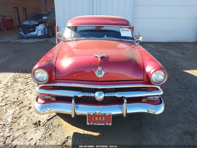1953 Ford Crestline Victoria მანქანა იყიდება აუქციონზე, vin: B3FV208875, აუქციონის ნომერი: 46138996
