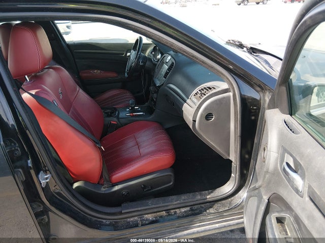 2013 Chrysler 300 300s მანქანა იყიდება აუქციონზე, vin: 2C3CCABG7DH708286, აუქციონის ნომერი: 46139008
