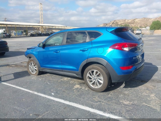 KM8J23A42JU784382 Hyundai TUCSON SE