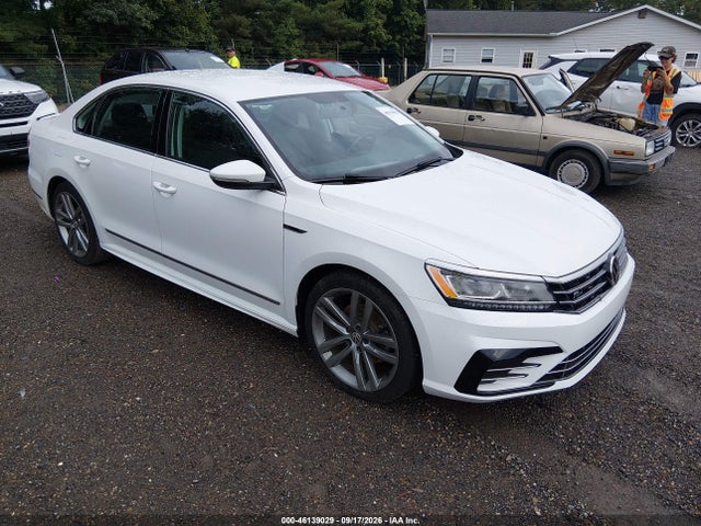 2017 Volkswagen Passat 1.8t R-line მანქანა იყიდება აუქციონზე, vin: 1VWDT7A35HC062821, აუქციონის ნომერი: 46139029