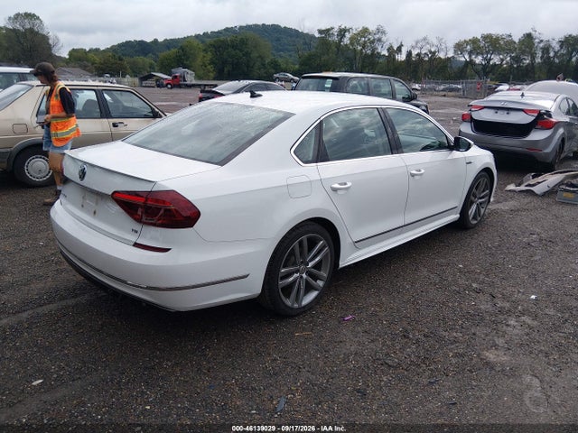 2017 Volkswagen Passat 1.8t R-line მანქანა იყიდება აუქციონზე, vin: 1VWDT7A35HC062821, აუქციონის ნომერი: 46139029