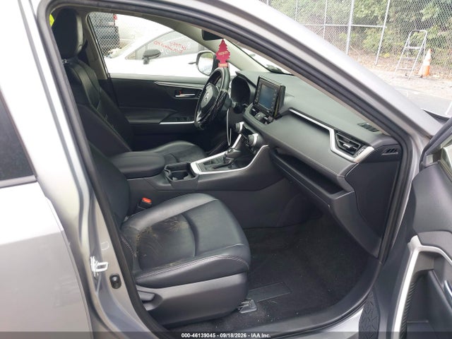 46139045 :رقم المزاد ، JTMA1RFV5LD047756 vin ، 2020 Toyota Rav4 Xle Premium مزاد بيع
