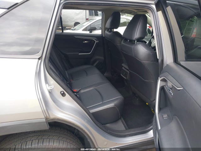 46139045 :رقم المزاد ، JTMA1RFV5LD047756 vin ، 2020 Toyota Rav4 Xle Premium مزاد بيع