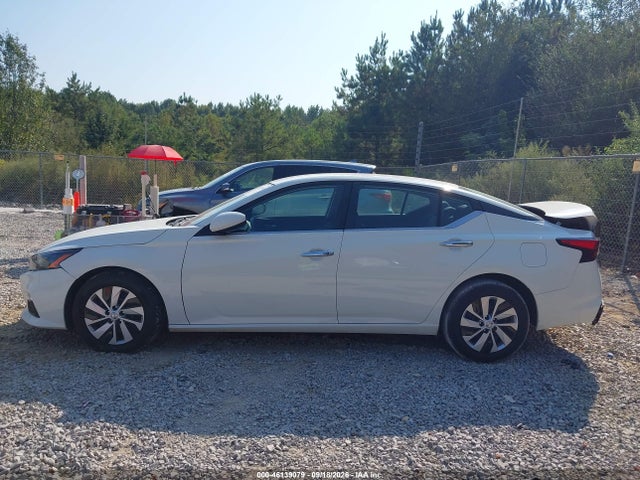 46139079 :رقم المزاد ، 1N4BL4BV8NN389387 vin ، 2022 Nissan Altima 2.5 S مزاد بيع
