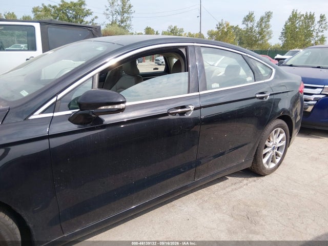 Продажа на аукционе авто 2017 Ford Fusion Se, vin: 3FA6P0HD4HR237752, номер лота: 46139132