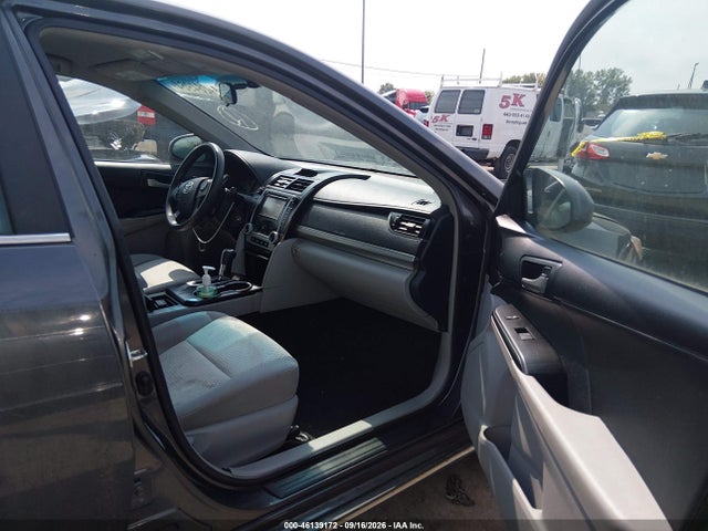 2014 Toyota Camry Le მანქანა იყიდება აუქციონზე, vin: 4T4BF1FK2ER368476, აუქციონის ნომერი: 46139172