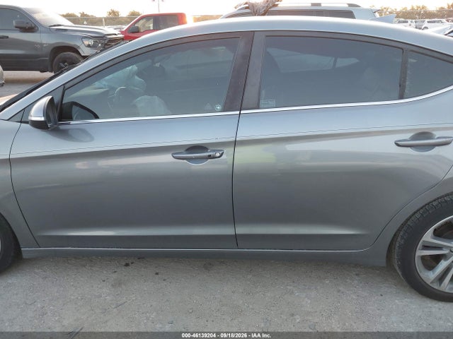 2018 Hyundai Elantra Limited მანქანა იყიდება აუქციონზე, vin: KMHD84LF3JU565592, აუქციონის ნომერი: 46139204