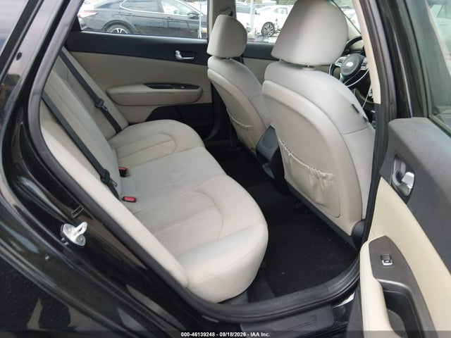 KIA OPTIMA HYBRID 2017 KNAGT4LE6H5017255 Image 8