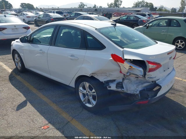 Ford FOCUS SE 2014 1FADP3F29EL271271 Image 3