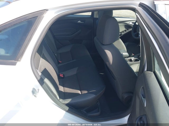 Ford FOCUS SE 2014 1FADP3F29EL271271 Image 8