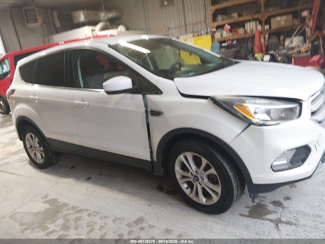 Продаж на аукціоні авто 2017 Ford Escape Se, vin: 1FMCU0G98HUB15015, номер лоту: 46139378
