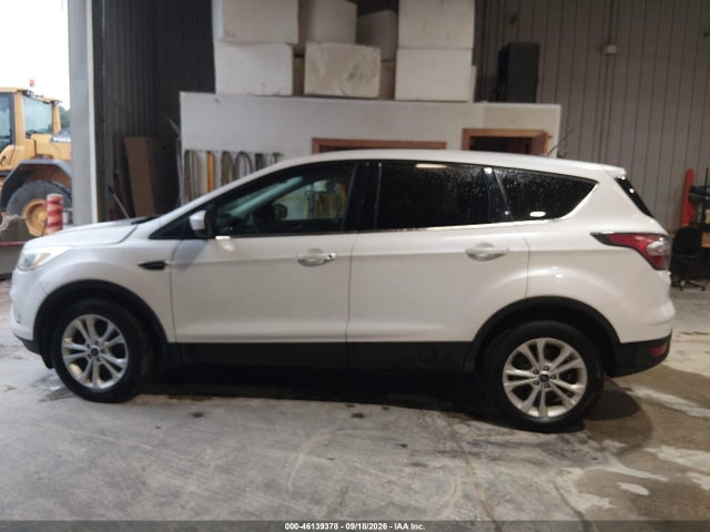 Продаж на аукціоні авто 2017 Ford Escape Se, vin: 1FMCU0G98HUB15015, номер лоту: 46139378