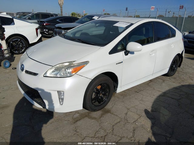 Toyota Prius Two 2015 JTDKN3DU3F1898492 Image 2