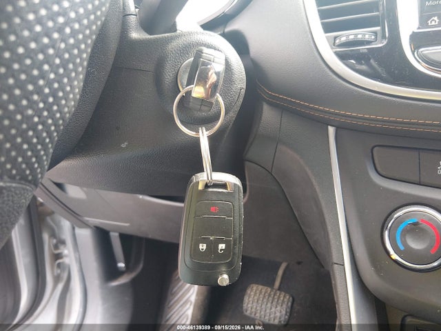 Chevrolet TRAX LS 2018 KL7CJKSB3JB607937 Image 11