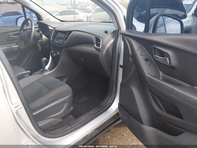 Chevrolet TRAX LS 2018 KL7CJKSB3JB607937 Image 5